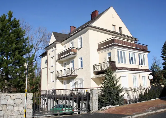 Apartament Kasztanowy *